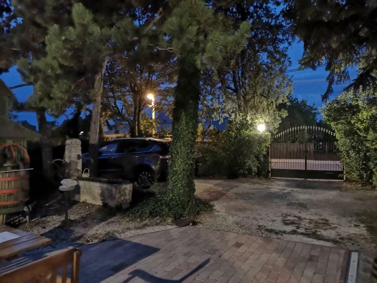 Villa-Magdi Vendeghaz Revfulop Bagian luar foto