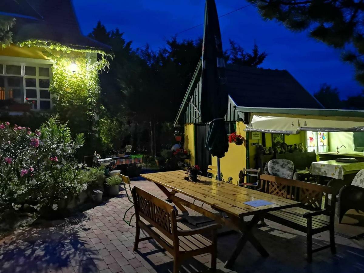 Villa-Magdi Vendeghaz Revfulop Bagian luar foto